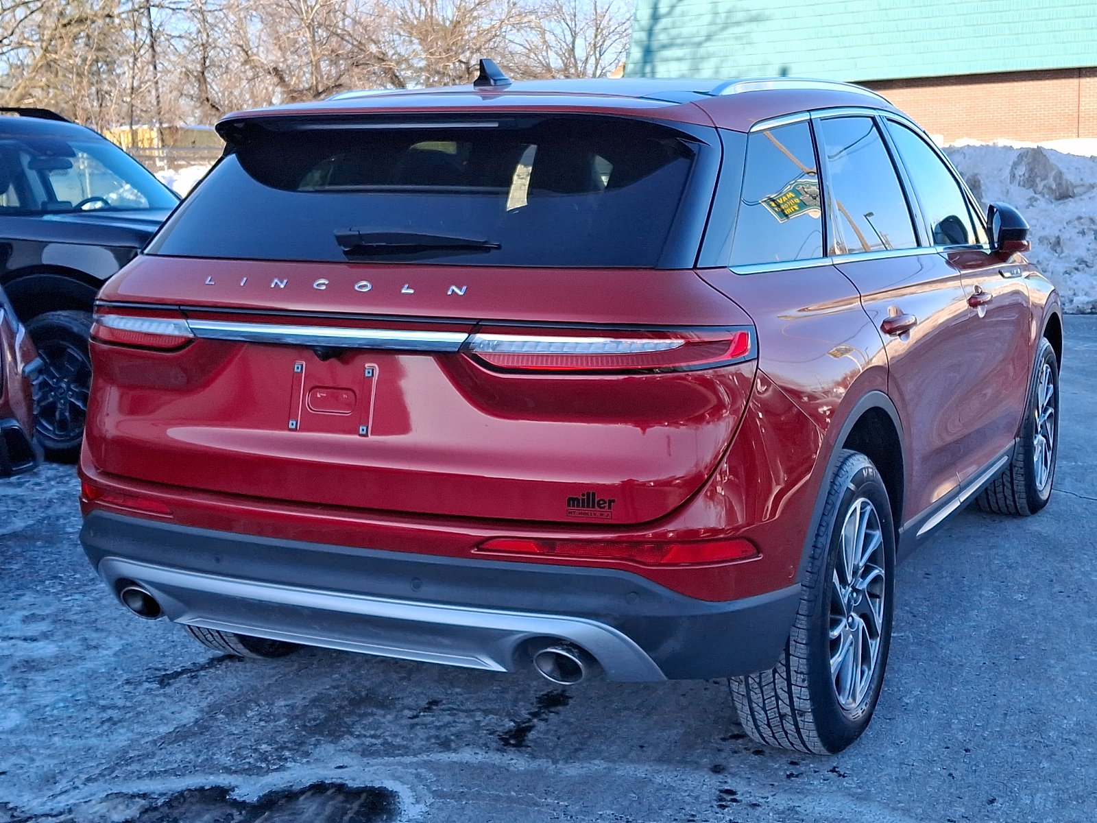 Certified 2022 Lincoln Corsair AWD w/ Equipment Group 101A image 6