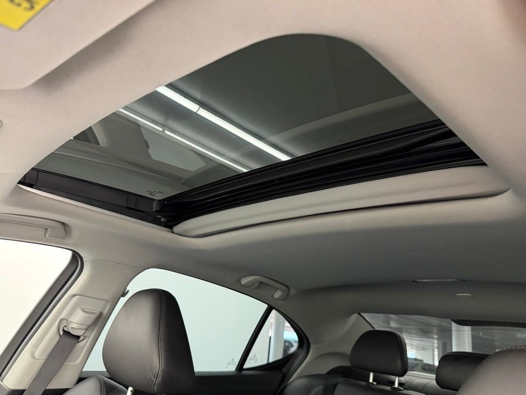 Used 2019 Acura TLX w/ Technology Package image 23