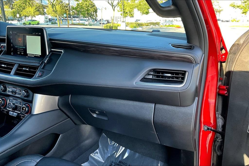 Used 2024 Chevrolet Tahoe Z71 w/ Luxury Package AWD/4WD image 17