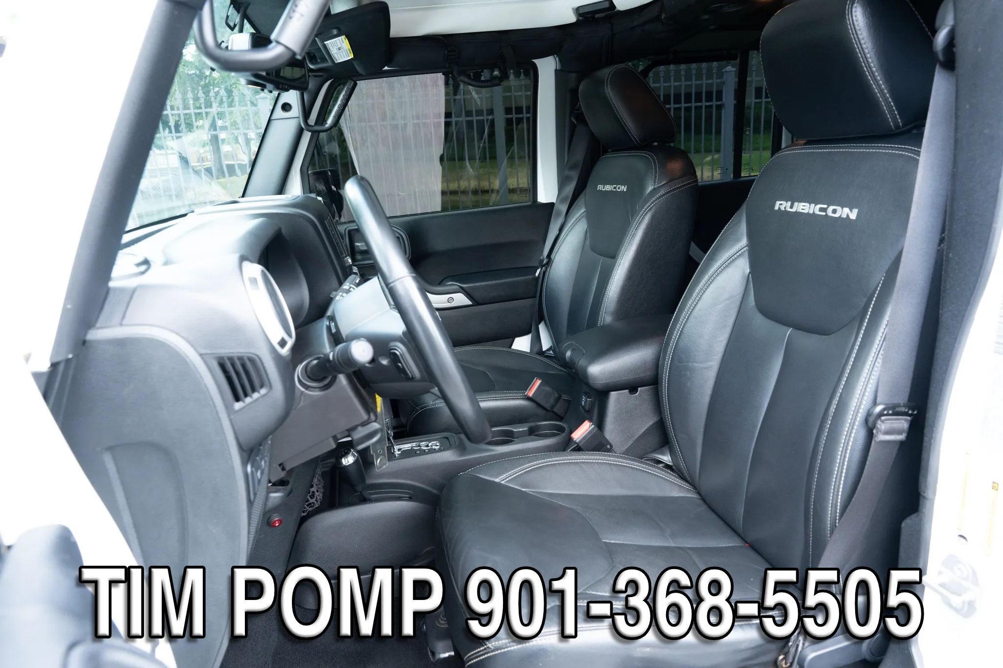 Used 2016 Jeep Wrangler Unlimited Rubicon w/ Connectivity Group AWD/4WD image 11