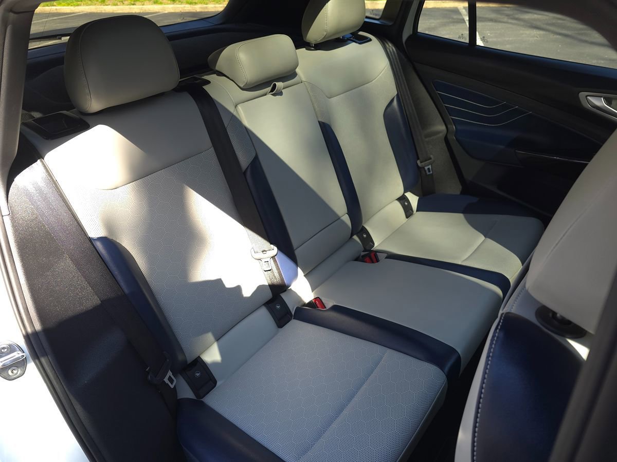 Used 2024 Volkswagen ID.4 S RWD image 16