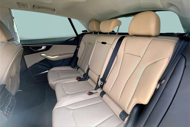 Used 2023 Audi Q8 Premium Plus w/ Premium Plus Package image 28