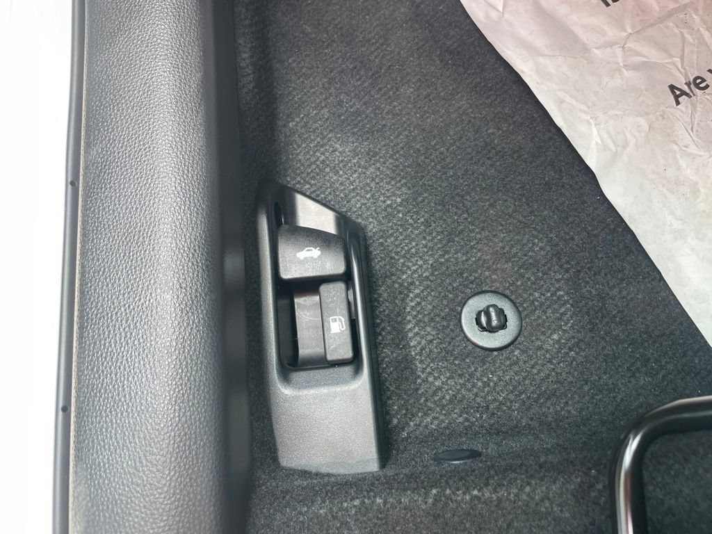 New 2026 Toyota Corolla LE FWD image 18