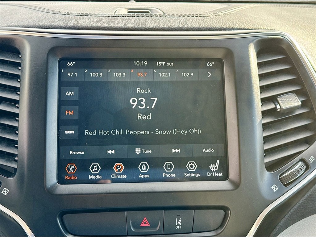 Used 2022 Jeep Cherokee Latitude Lux w/ Sun & Sound Group image 12