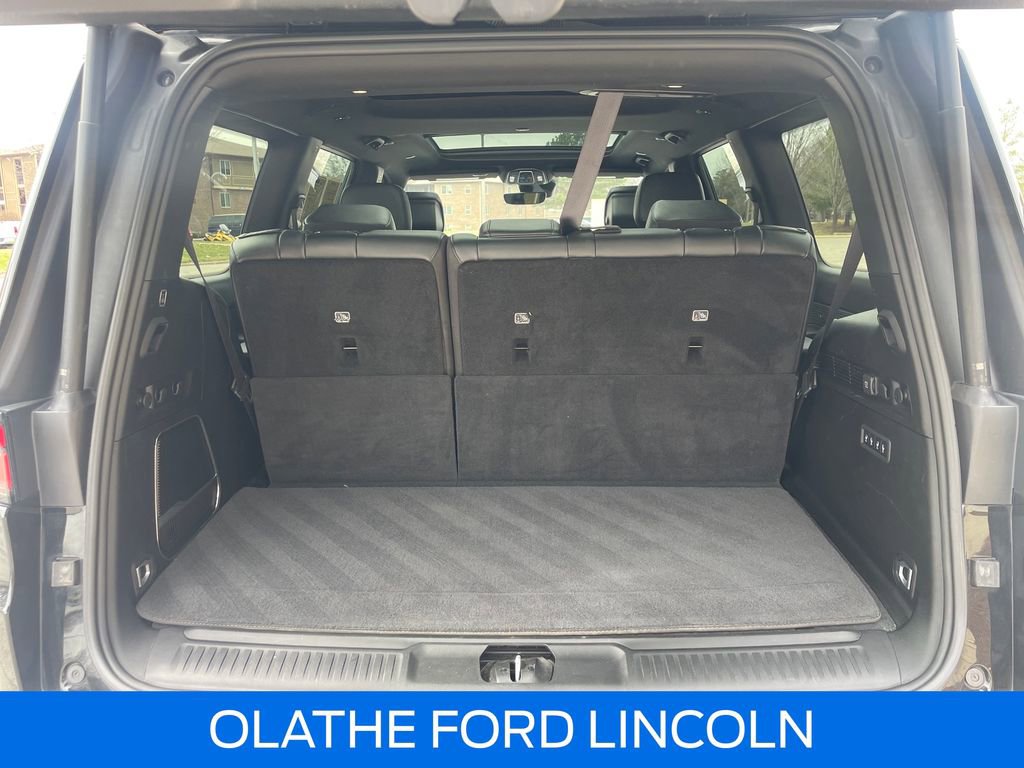 Used 2022 Jeep Wagoneer Series III w/ Premium Group I image 30