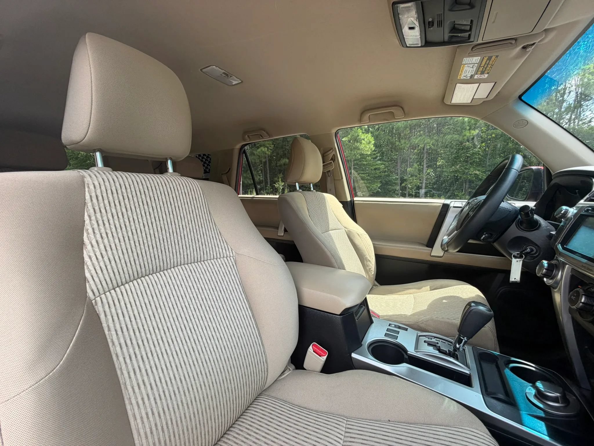 Used 2016 Toyota 4Runner SR5 AWD/4WD image 25