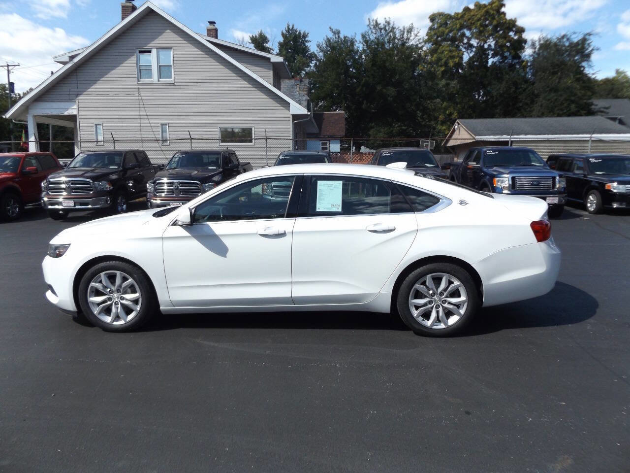 Used 2017 Chevrolet Impala LT image 11