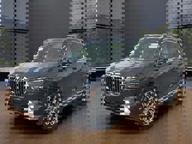 Used 2025 BMW X7 xDrive40i w/ Premium Package image 9