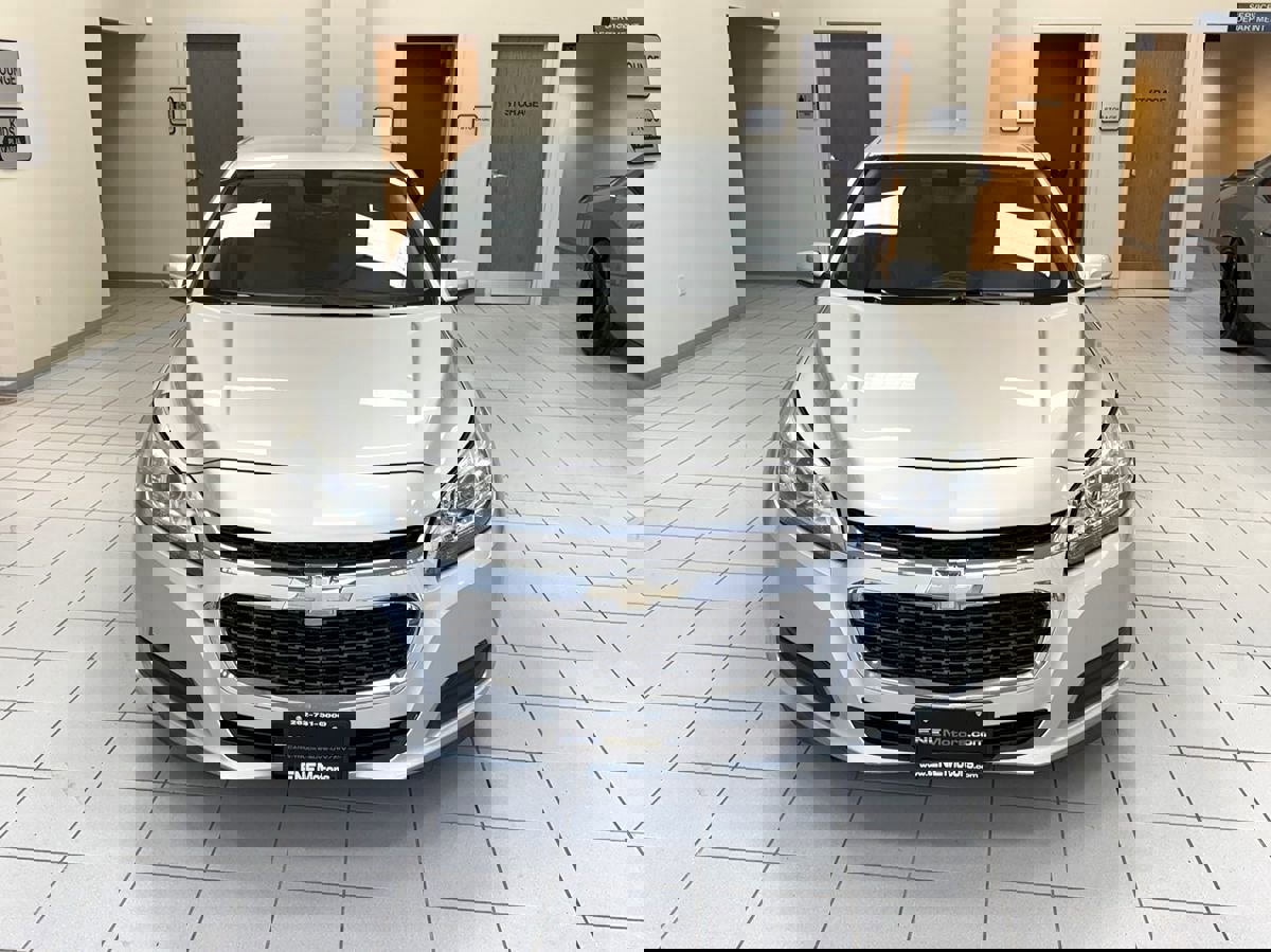 Used 2016 Chevrolet Malibu LT image 5