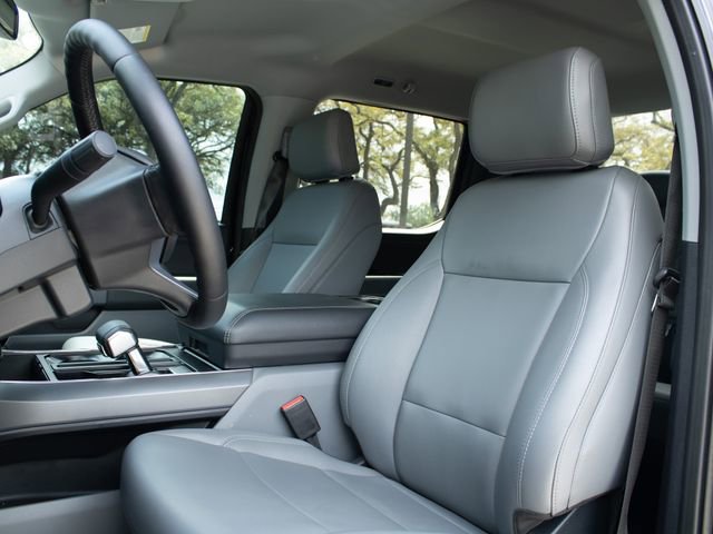 Used 2025 Ford F150 Lightning Flash image 10