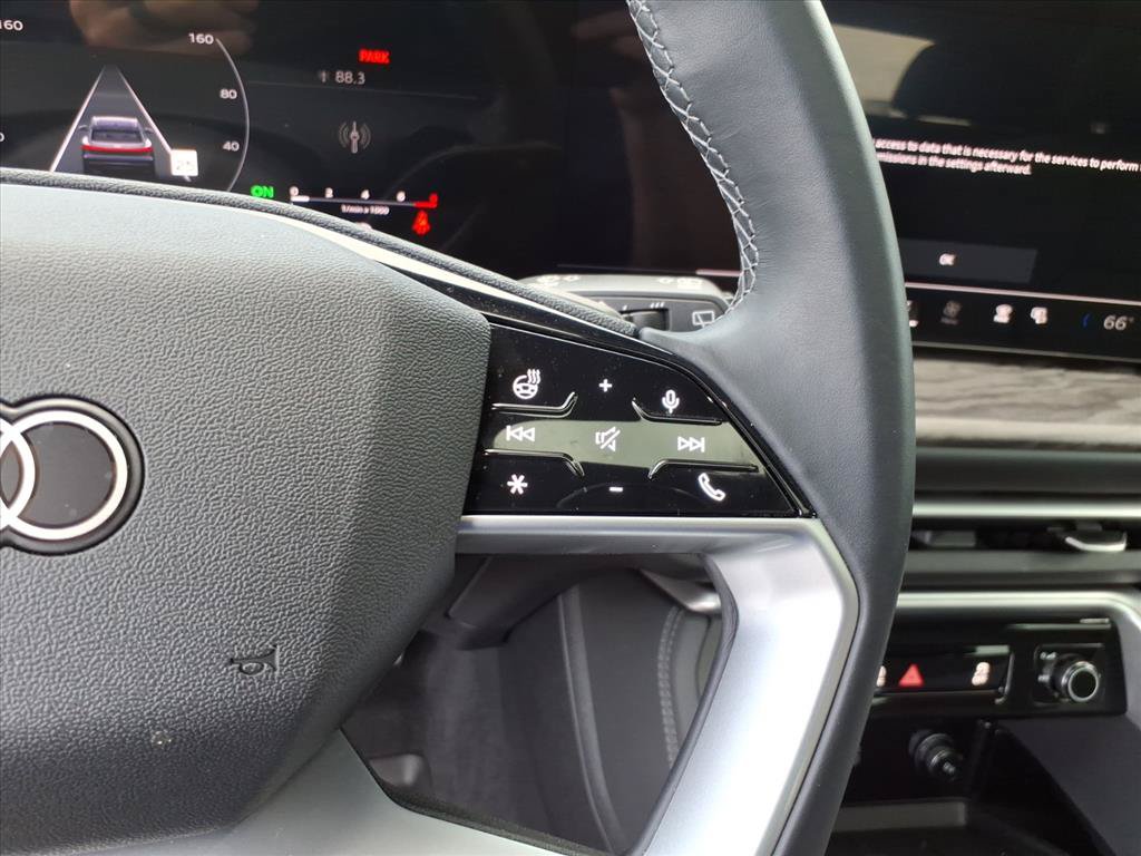 Certified 2025 Audi Q5 Premium Plus w/ Premium Plus AWD/4WD image 17