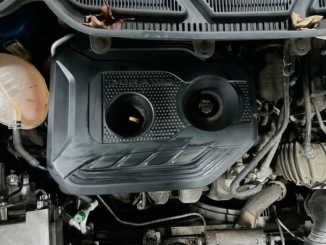 Used 2020 Ford EcoSport SES w/ SES Black Appearance Package image 31