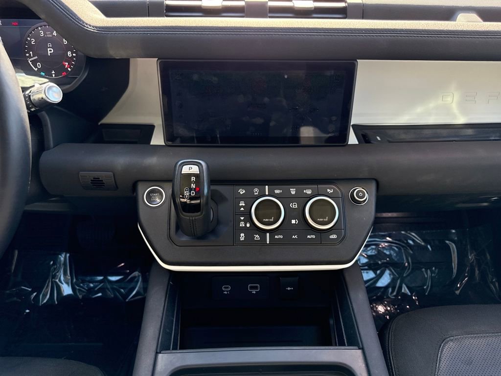 Used 2020 Land Rover Defender 110 S image 17