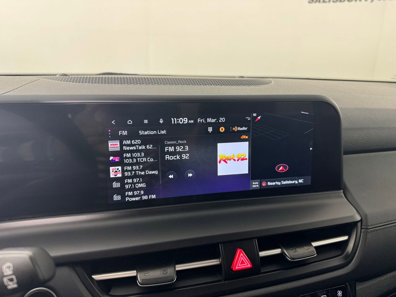 Used 2025 Kia Seltos EX image 15