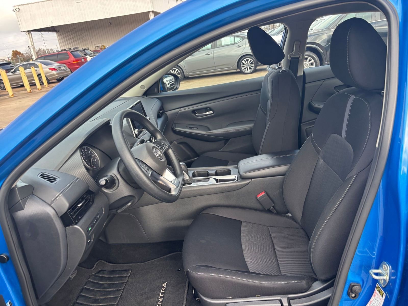 Used 2025 Nissan Sentra SV image 24