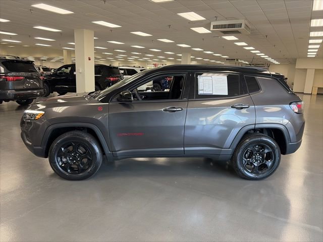 Used 2023 Jeep Compass Trailhawk w/ Trailhawk Elite Group image 4