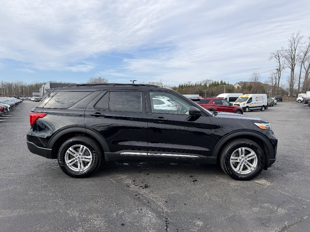 Certified 2023 Ford Explorer XLT image 8
