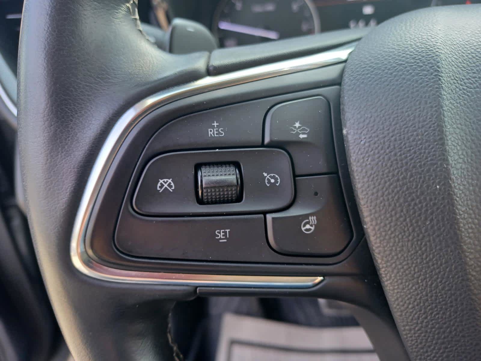 Used 2022 Buick Envision Essence w/ Technology Package II image 16