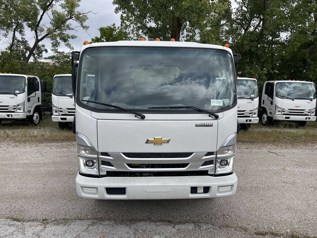 New 2024 Chevrolet Low Cab Forward 5500XG RWD image 2