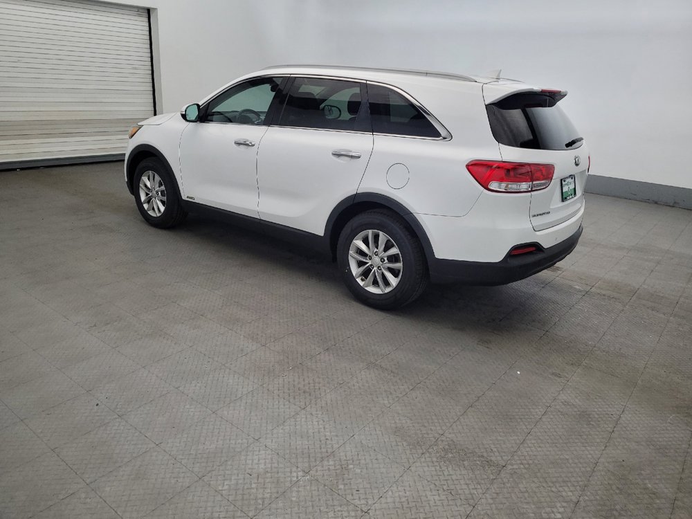 Used 2016 Kia Sorento AWD w/ LX Convenience Package image 3