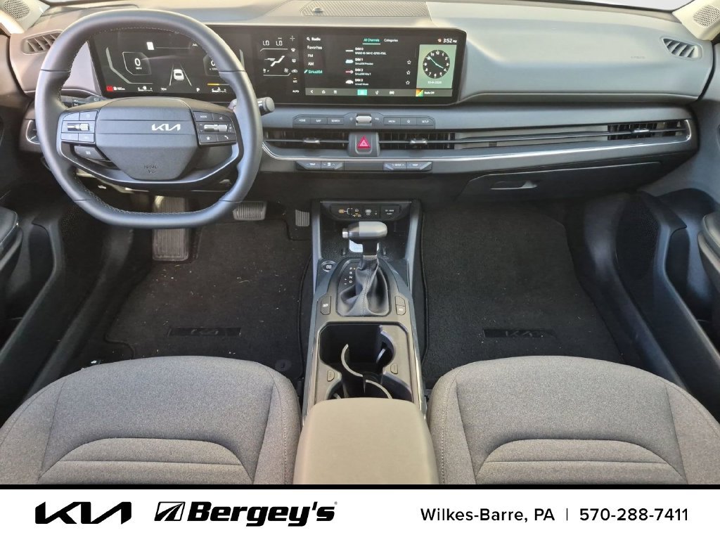Certified 2025 Kia K4 EX FWD image 35
