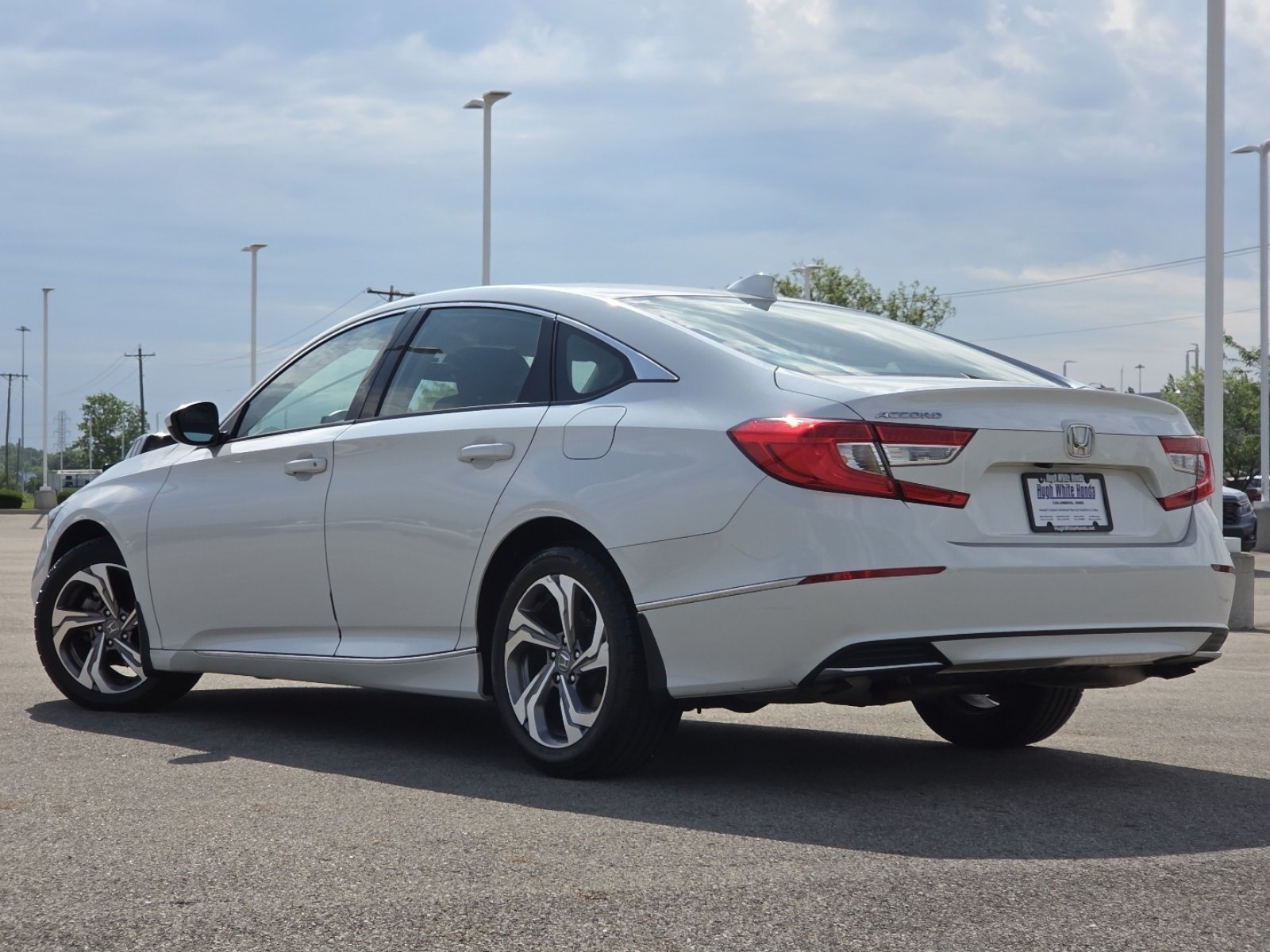 Used 2018 Honda Accord EX image 16