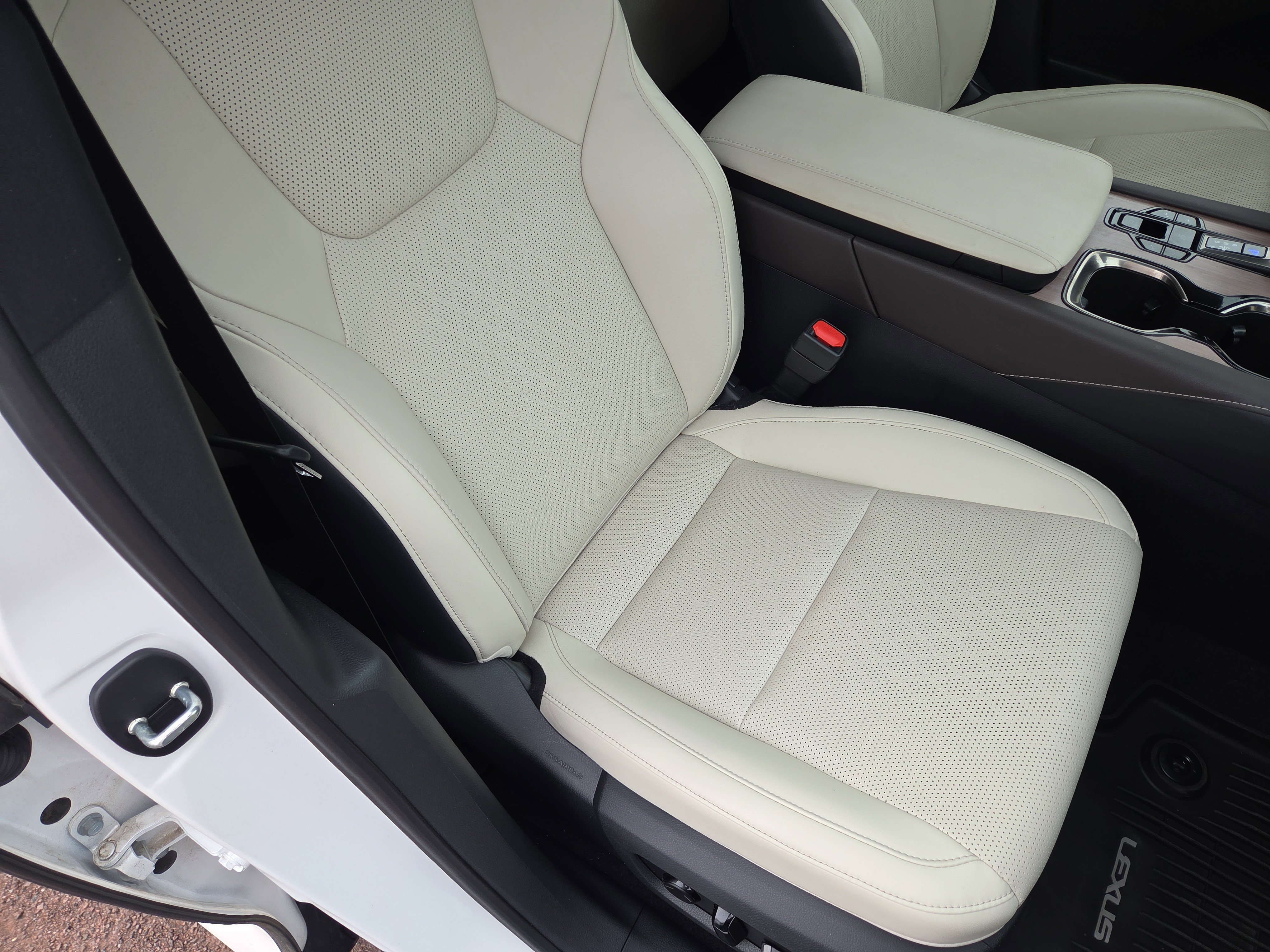 Used 2023 Lexus RX 350 Premium Plus w/ Accessory Package (Z1) image 16