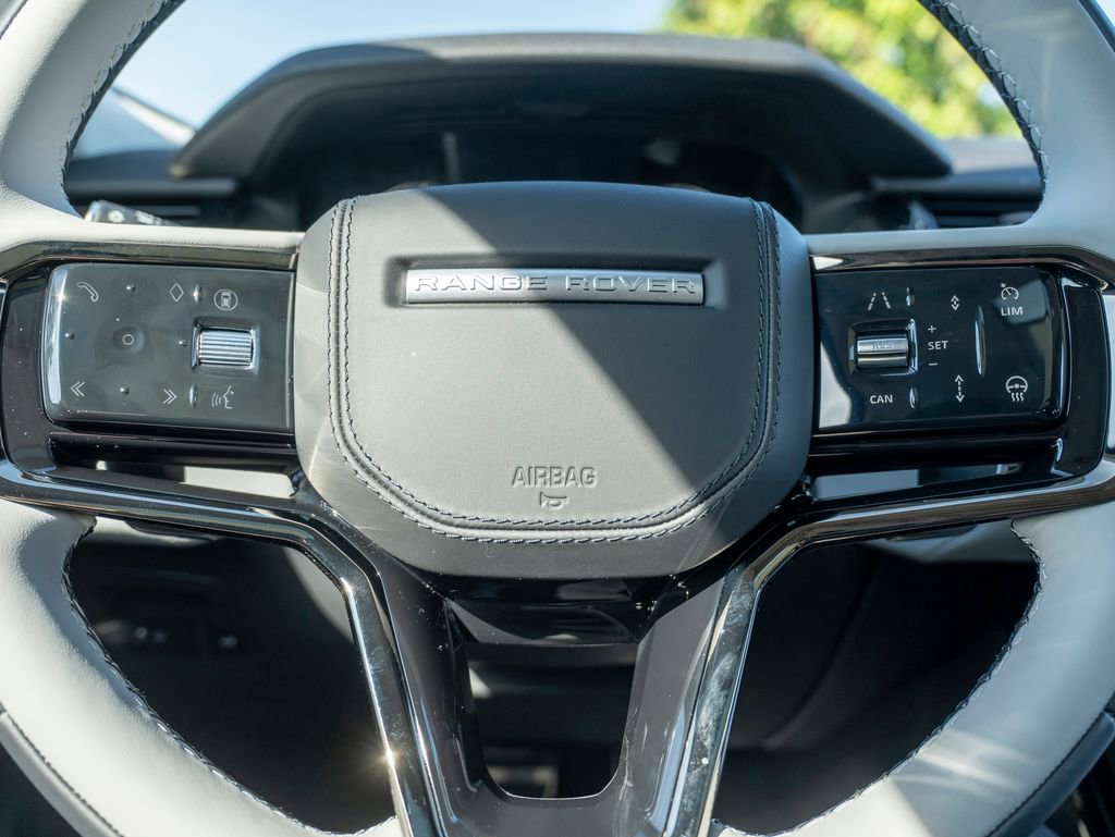 New 2025 Land Rover Range Rover Velar Dynamic SE image 14