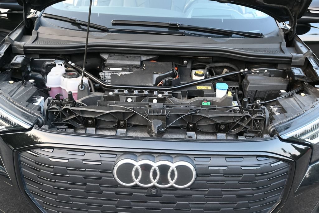 Used 2022 Audi Q4 e-tron Prestige w/ S Line Plus Package AWD/4WD image 47