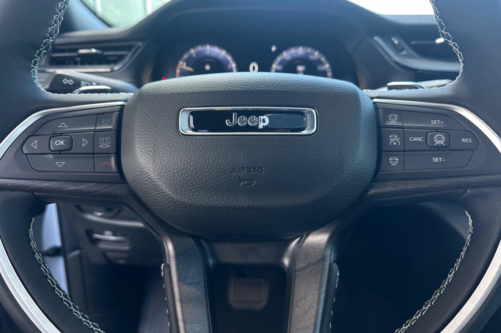 New 2026 Jeep Grand Cherokee Altitude image 22