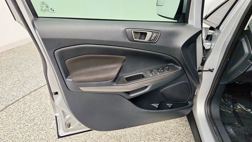 Used 2021 Ford EcoSport SE FWD image 11