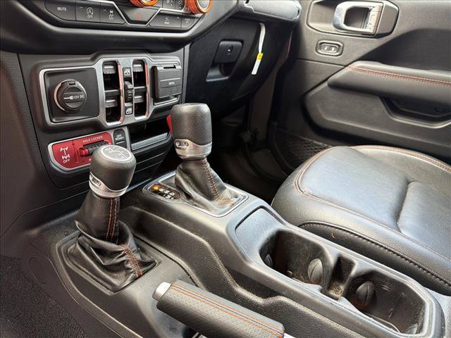 Used 2022 Jeep Gladiator Mojave w/ LED Lighting Group AWD/4WD image 21