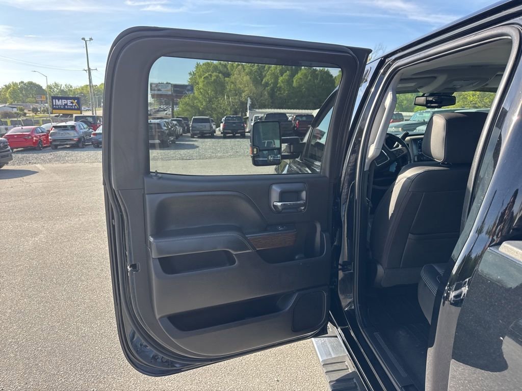 Used 2019 GMC Sierra 2500 Denali w/ Duramax Plus Package image 24