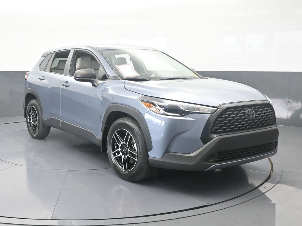 Used 2023 Toyota Corolla Cross L image 9