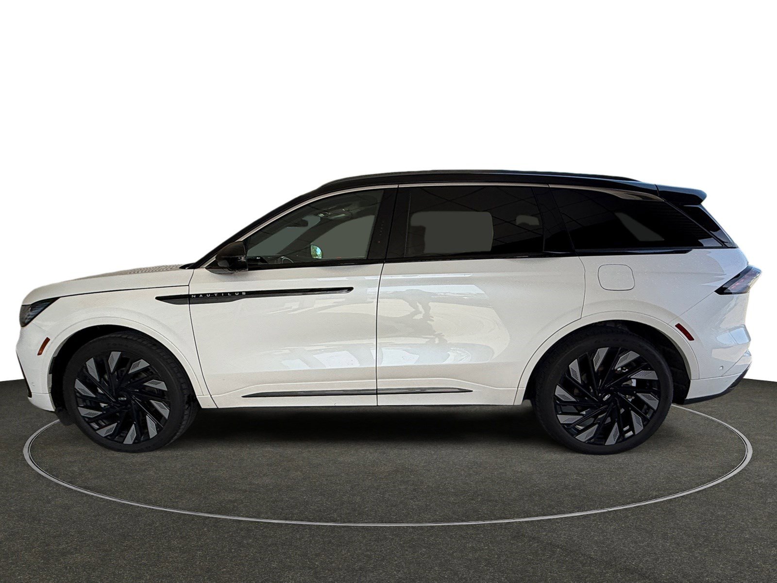 Used 2024 Lincoln Nautilus Black Label w/ Jet Appearance Package (87T) AWD/4WD image 2