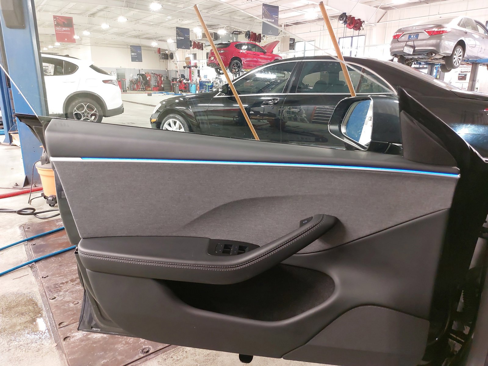 Used 2025 Tesla Model 3 Long Range RWD image 29