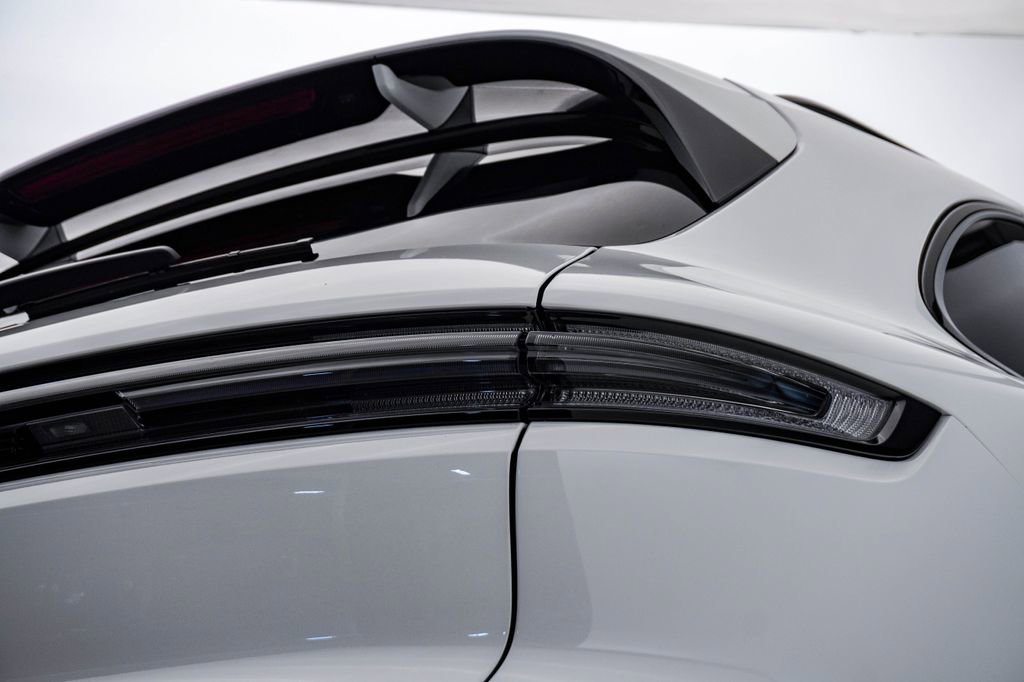 New 2026 Porsche Cayenne GTS AWD/4WD image 13