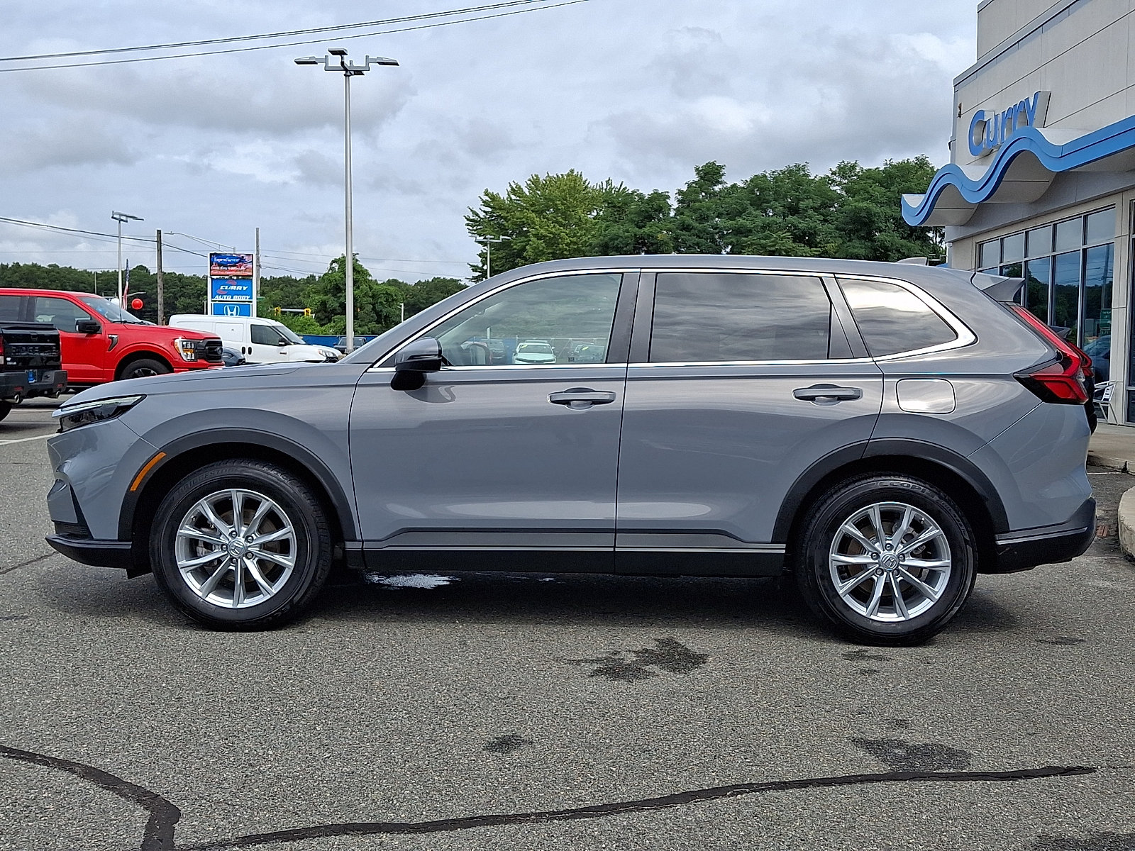 Used 2025 Honda CR-V EX image 7