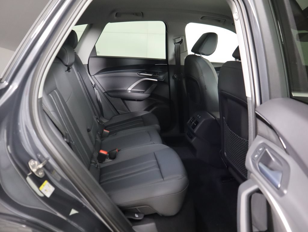 Used 2025 Audi Q5 Premium w/ Convenience Package AWD/4WD image 23