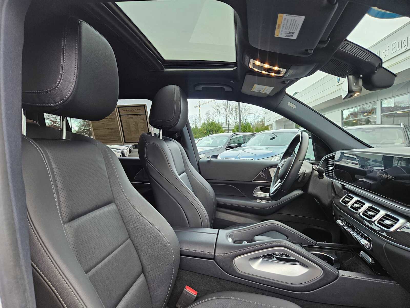 Used 2020 Mercedes-Benz GLS 450 4MATIC image 11