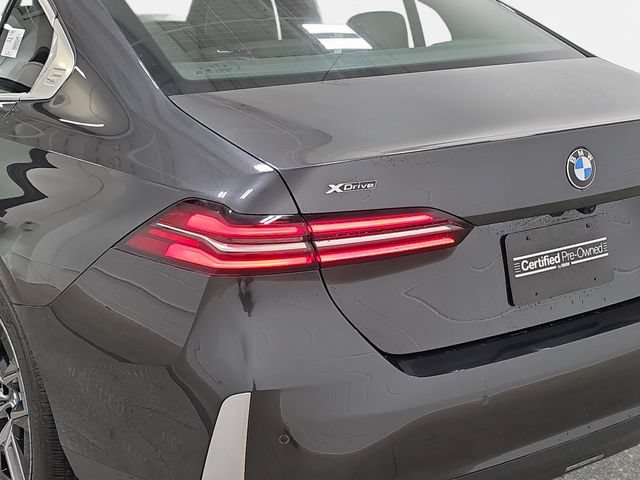Used 2026 BMW 530i xDrive w/ Premium Package AWD/4WD image 31