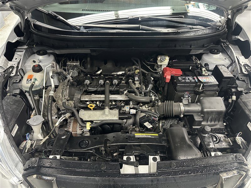 Used 2020 Nissan Kicks SR w/ Exterior Package FWD image 20