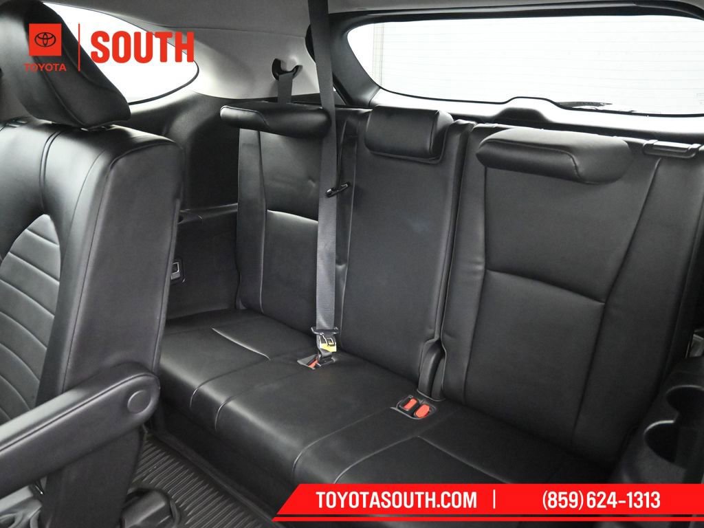 Used 2022 Toyota Highlander XLE image 31