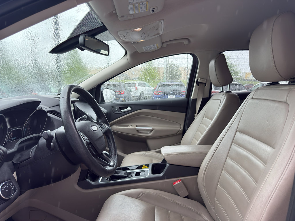 Used 2018 Ford Escape Titanium FWD image 9