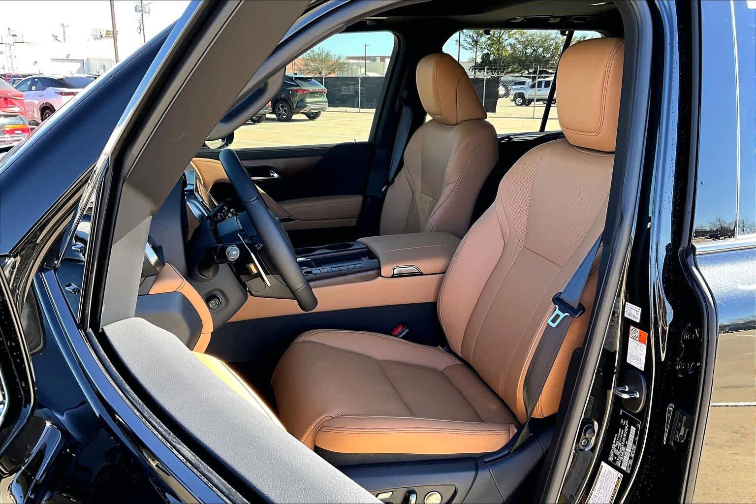 New 2026 Lexus LX 700h Luxury AWD/4WD image 9