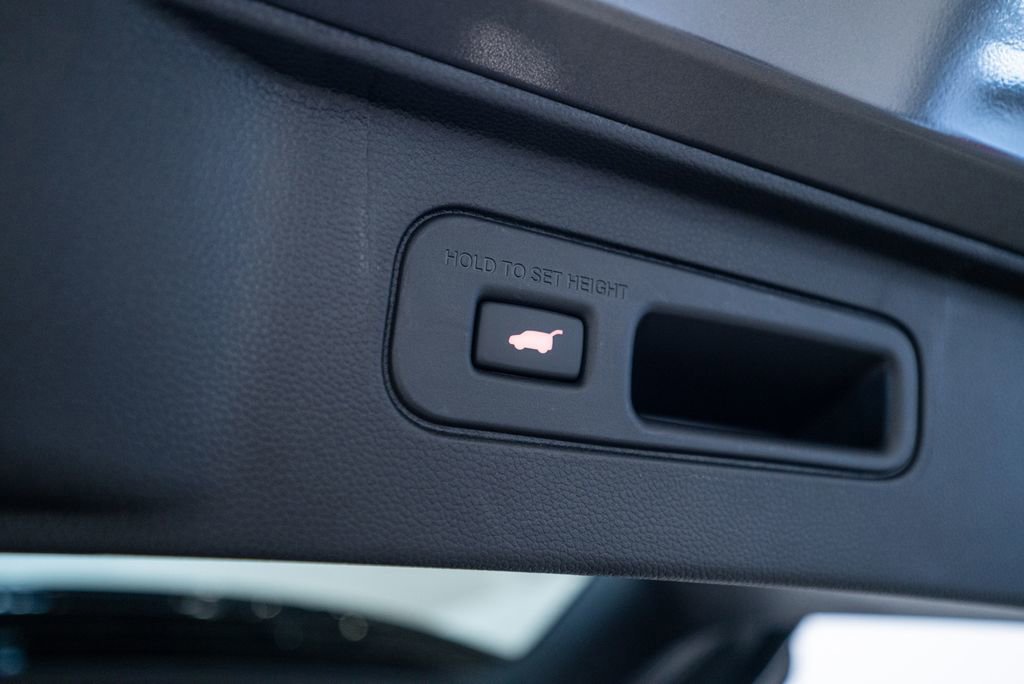 Used 2026 Honda Pilot Elite image 47