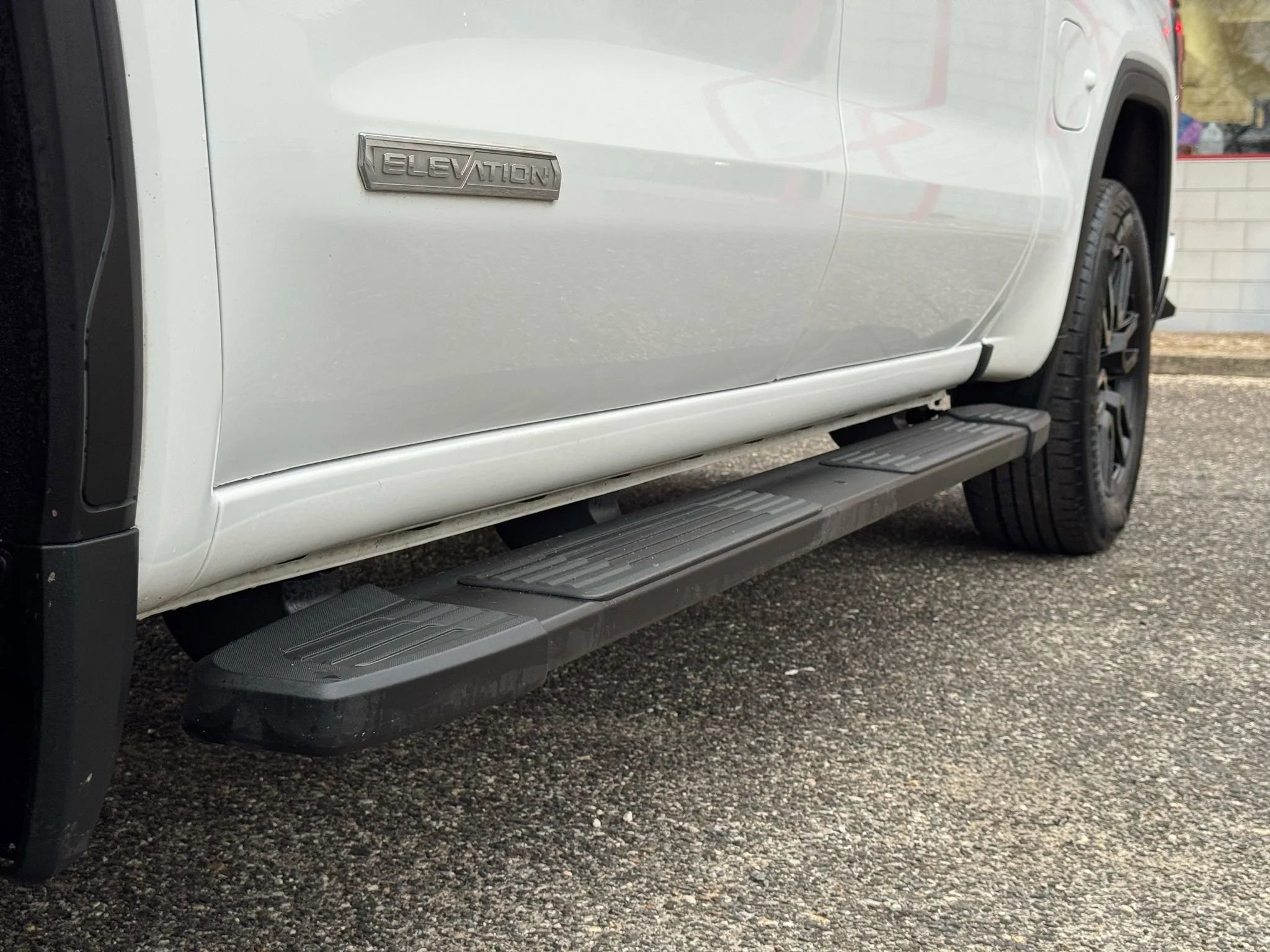 Used 2022 GMC Sierra 1500 Elevation w/ LPO, Elevation Black Package image 44