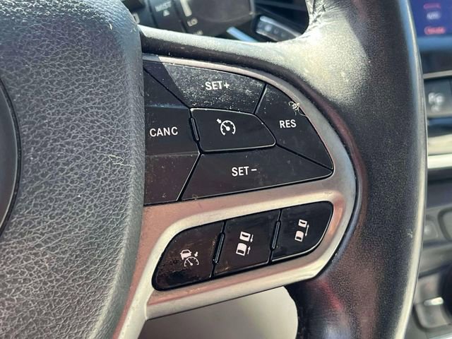 Used 2019 Jeep Cherokee Limited w/ Technology Group image 22