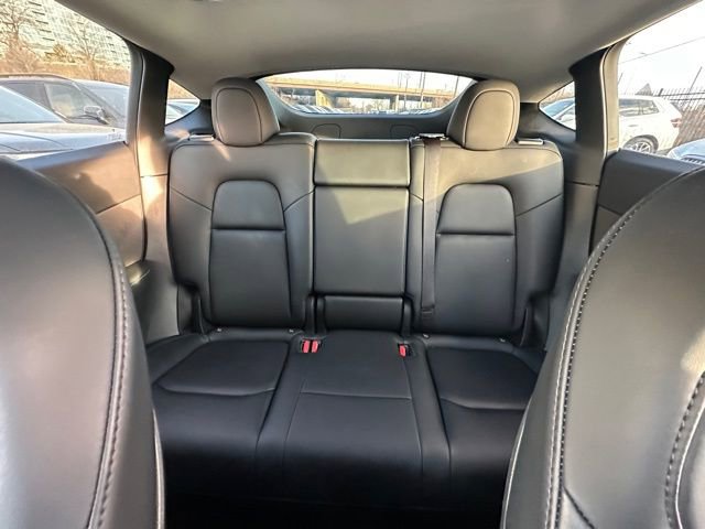 Used 2022 Tesla Model Y Performance image 10