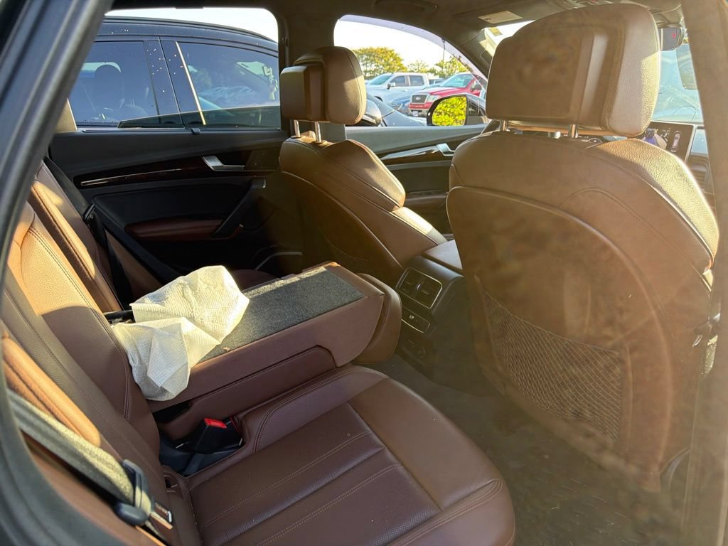 Used 2019 Audi Q5 2.0T Premium Plus w/ Premium Plus Package AWD/4WD image 6